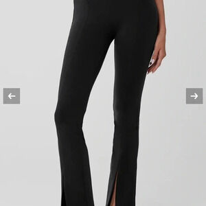 Alo Yoga Airbrush High-Waist Flutter Legging in Black Size Small B2988